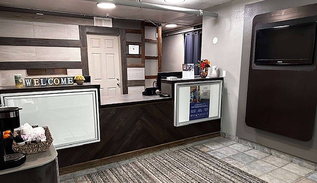 Studio City Suites, A Travelodge By Wyndham