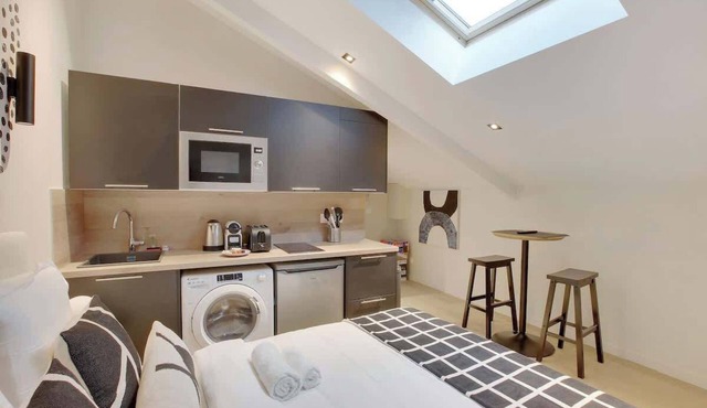 Studio climatisé intimiste – Neuilly