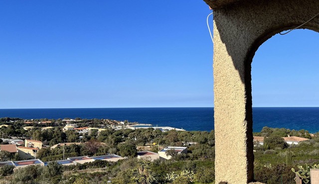 Studio Climatisé vue mer a 900m de la Plage