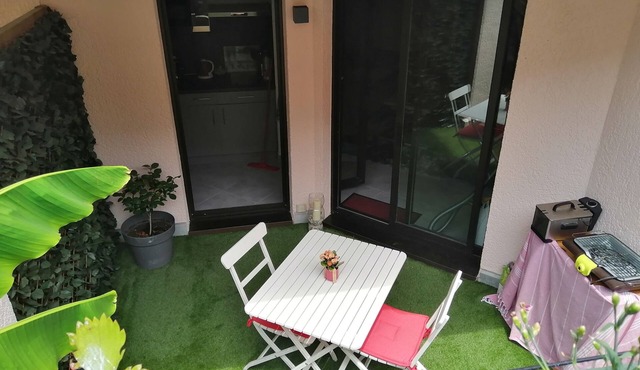 Studio close to the sea and 10min from Cannes