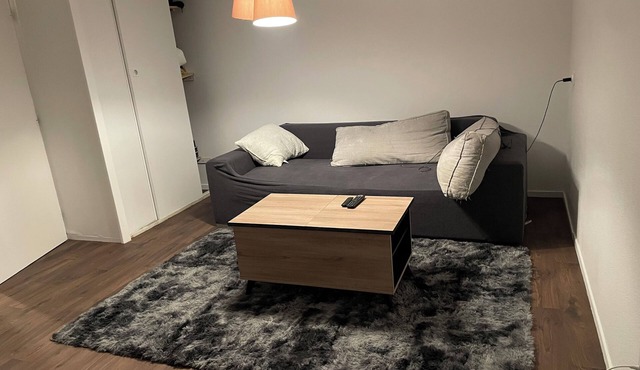 Studio close to all amenities