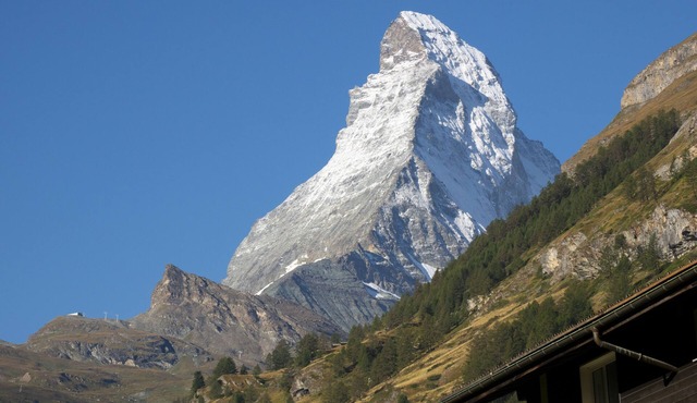 Studio close to lifts, shops and the village, amazing Matterhorn view