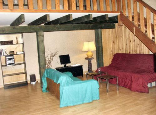 Studio confortable près de Beaumont-du-Périgord, 60 m², cheminée