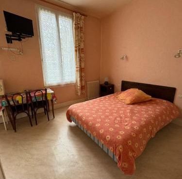 Studio confort à Néris-les-Bains - 18 m² avec jardin