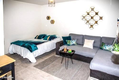 Studio confortable à Abondant, 30 m² avec jardin équipé