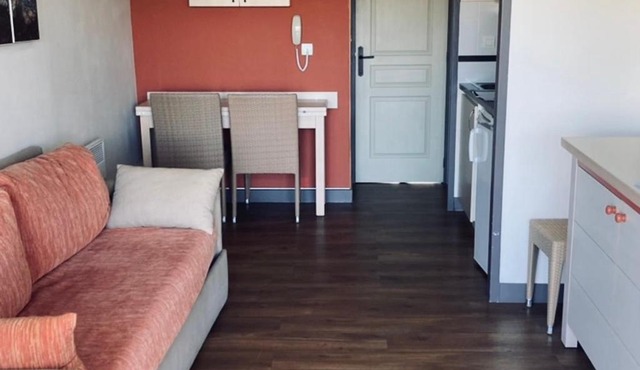 Studio confortable avec terrasse, piscine et animaux admis à Saint-Raphaël - FR-1-504-608