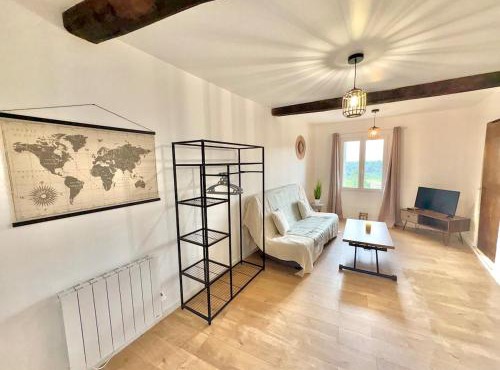 Studio cosy à callas avec vue dégagée