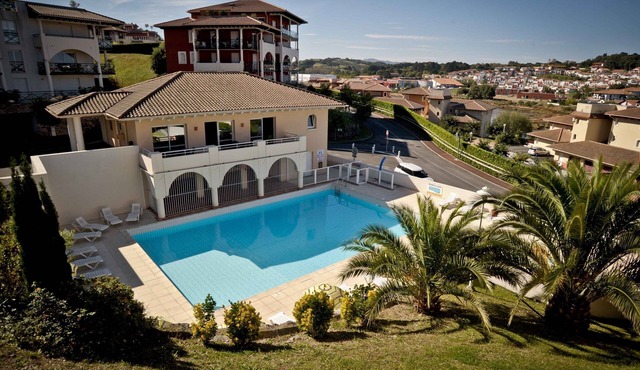 Studio cosy, à 500m de la plage | Accès piscine