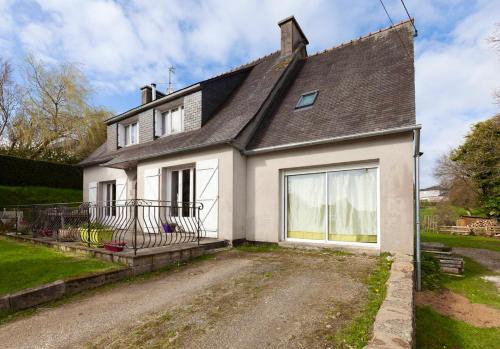 Studio cosy à Plouédern, 18 m² avec jardin et parking