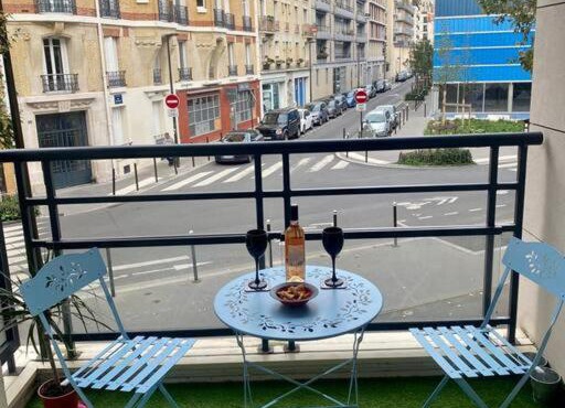 Studio cosy avec balcon proche Paris