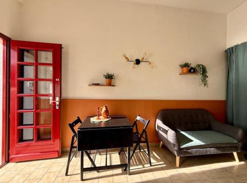 Studio cosy avec mezzanine et parking proche centre