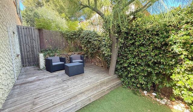 Studio cosy dans villa, climatisé, terrasse - La Garde