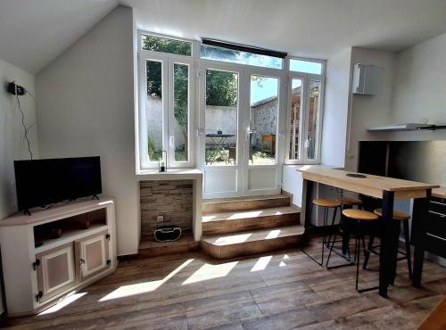 Studio cosy et lumineux
