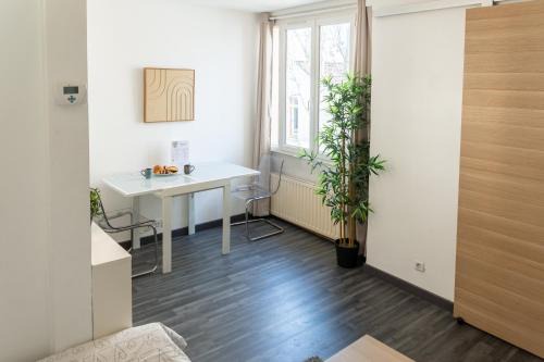 Studio cosy proche Paris & Disneyland - Gare à pied