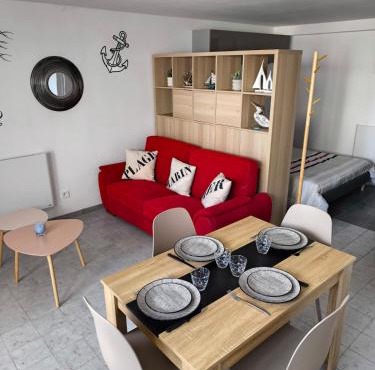 Studio cosy proche bourg et plages tout équipé