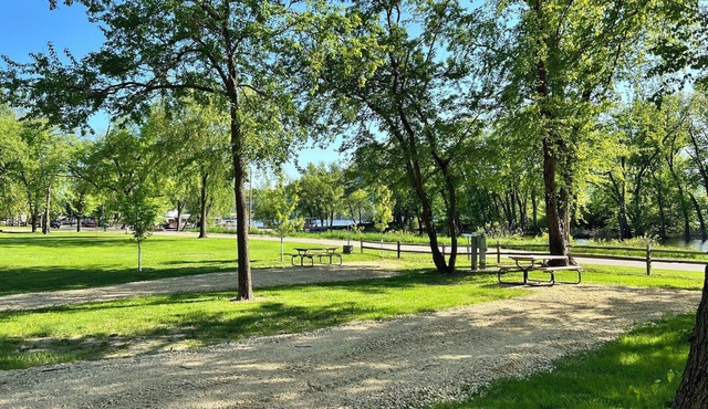 Studio cottage at Lake Road Campground, near the Majestic Mississippi River.