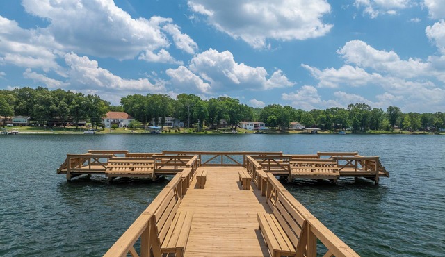 Studio Cottage with Lake View and Lake Access