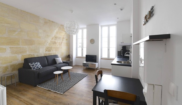 ★ STUDIO ★ COZY ★ PARKING (optional) ★ SWEETHOMEBORDEAUX