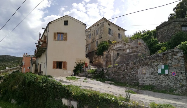 Studio Dans un Hameau Corse Typique, vue sur mer