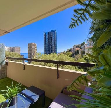 Studio de LUXE Portes de Monaco - Vue MER - Piscine - Wifi