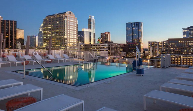 Studio Deluxe, Sleeps 4, Full Kitchen, Wyndham Austin!