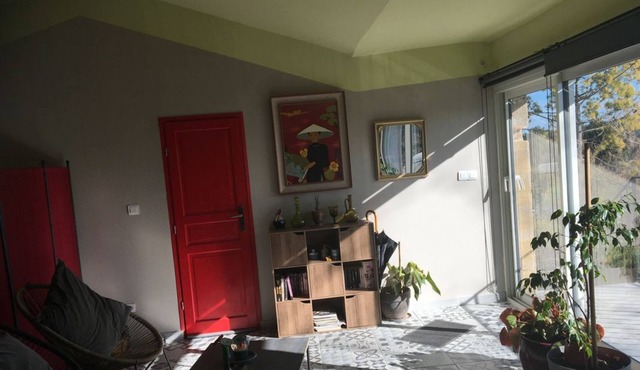 STUDIO DES COQUELICOTS IN A PROVENCAL FARMHOUSE