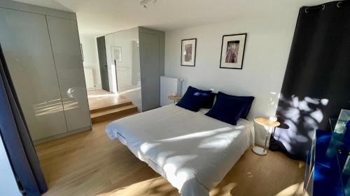 Studio design lumineux avec jardin privatif, Proche Lyon, Eurexpo, Aéroport, Groupama Stadium