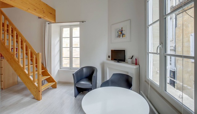 Studio -Double room-Ensuite with Shower