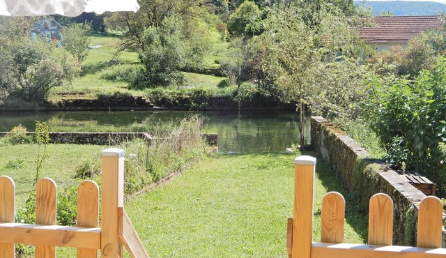 Studio en Location - Bord de Rivière "loulalou" Franche-comté