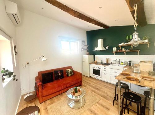 Studio en plein cœur du village