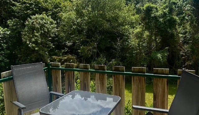 Studio ensoleillé avec piscine