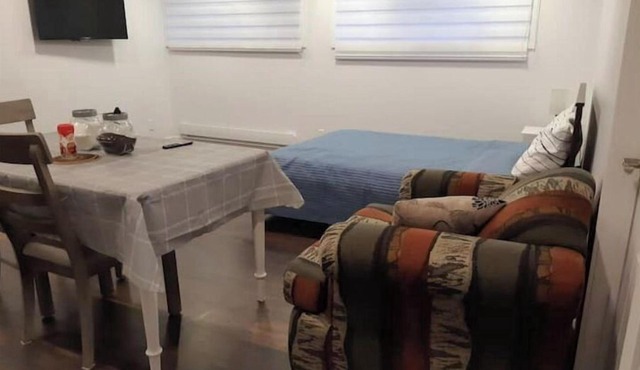 Studio Entièrement Rénové