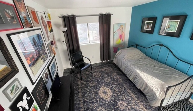 Studio Escape Artistic