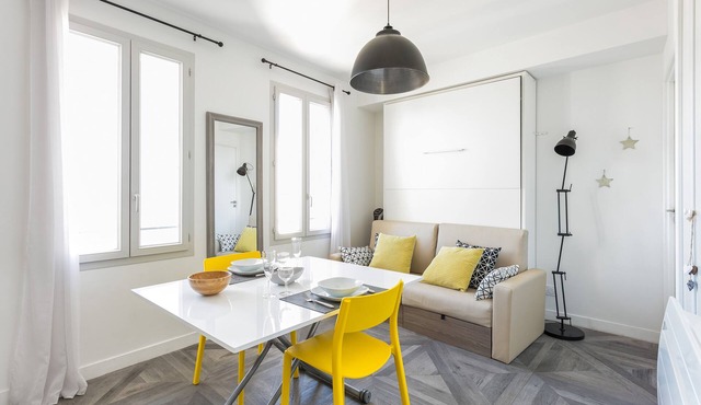 Studio facing Gare St Roch ☀