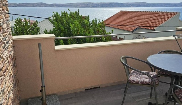 Studio flat near beach Ribarica, Karlobag (AS-23603-a)