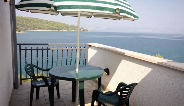 Studio flat near beach Nečujam, Šolta (AS-5182-b)