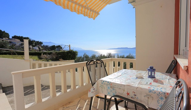 Studio flat near beach Mimice, Omiš (AS-18149-d)