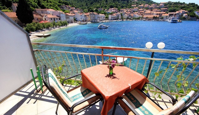 Studio flat near beach Račišće, Korčula (AS-4341-c)