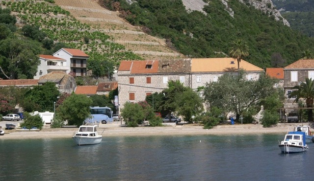 Studio flat near beach Trstenik, Pelješac (AS-4511-a)