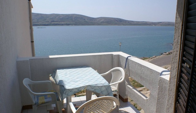 Studio flat near beach Zubovići, Pag (AS-4065-a)