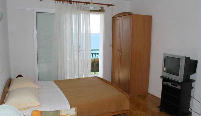 Studio flat near beach Igrane (Makarska) (AS-2679-b)