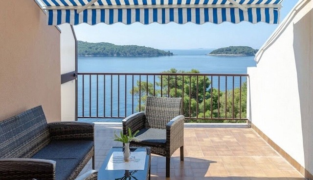Studio flat near beach Prižba, Korčula (AS-12648-e)