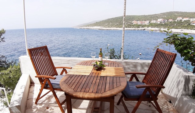 Studio flat near beach Zavalatica, Korčula (AS-189-a)