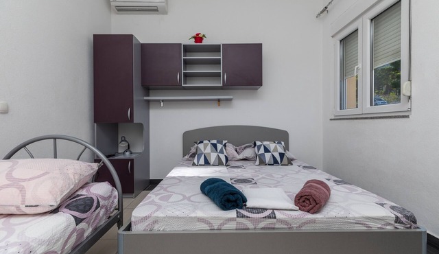 Studio flat with air-conditioning Krvavica, Makarska (AS-23540-c)