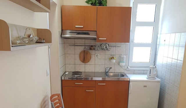 Studio flat with balcony Makarska (AS-16521-a)