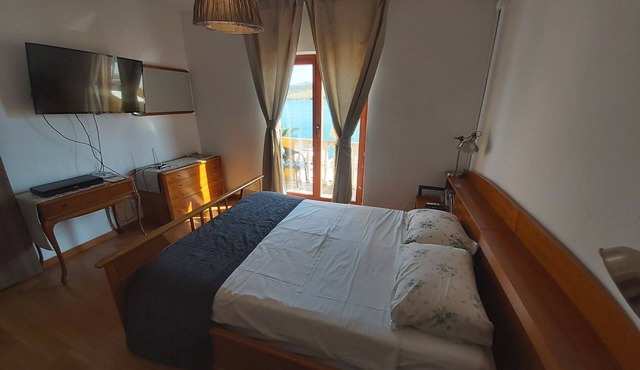 Studio flat with balcony and sea view Posedarje, Novigrad (AS-15786-b)