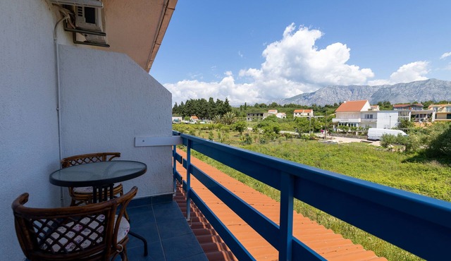 Studio flat with balcony Sućuraj, Hvar (AS-6852-j)