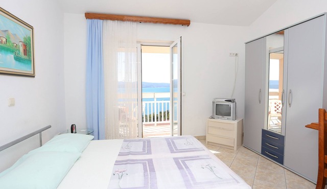 Studio flat with balcony and sea view Stanići, Omiš (AS-2818-b)