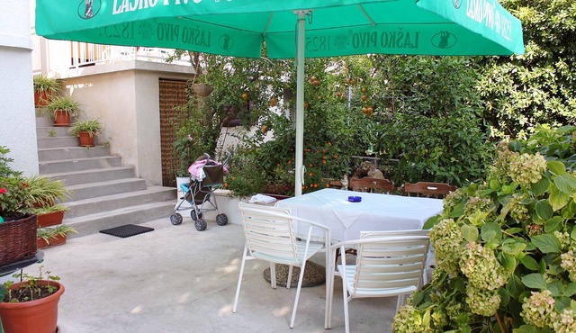 Studio flat with balcony and sea view Bol, Brač (AS-2878-a)
