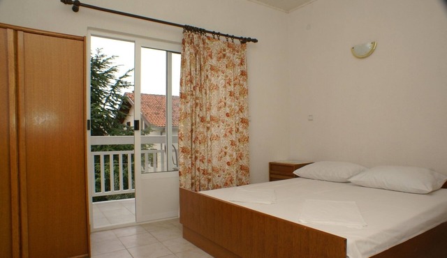 Studio flat with balcony and sea view Podaca, Makarska (AS-2617-c)